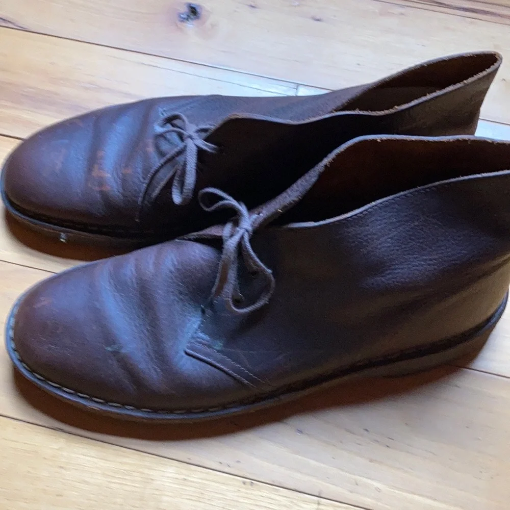 Clarks Men's Brown Leather Chukka Boots